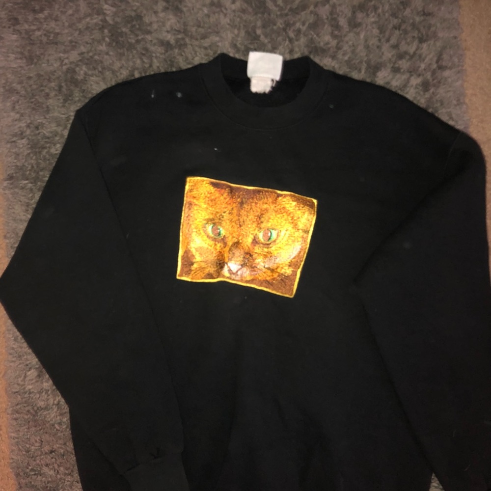 Sweatshirt